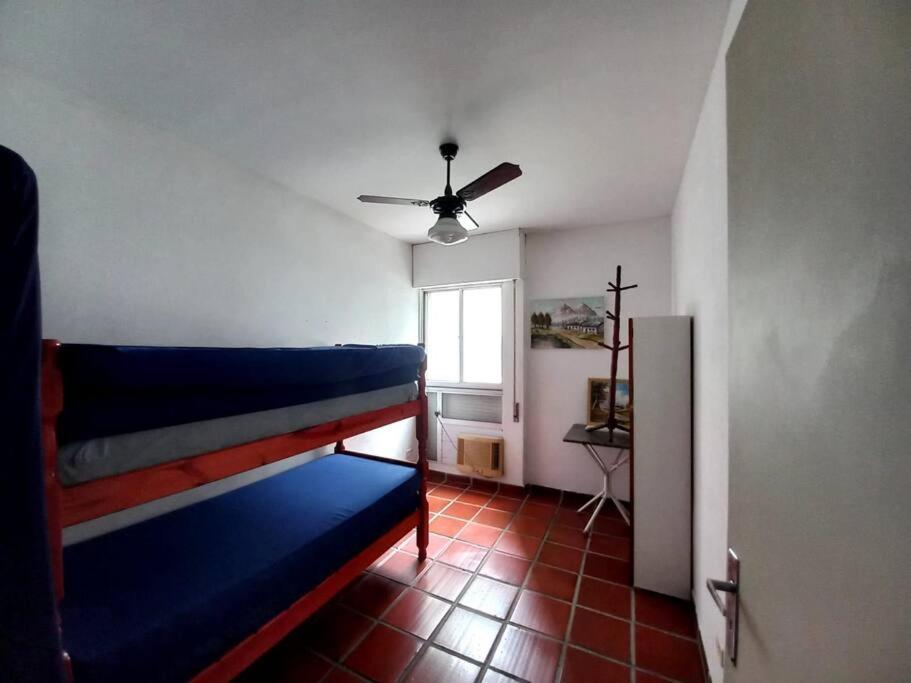 Apartamento 500M Da Praia Enseada, Гуаружа Экстерьер фото